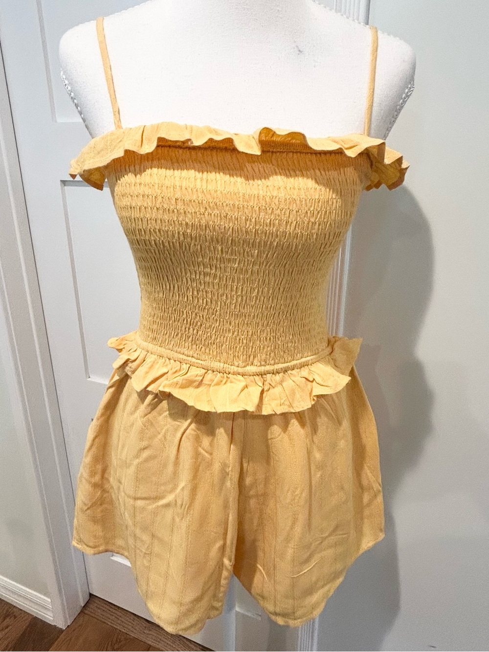 Nectar Clothing Smocked Ruffle Romper